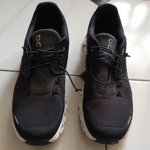 Swiss Engineering orthotic running shoes